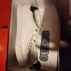 Ladies guess sneakers